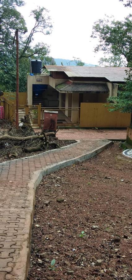 Nivritti Villa Matheran Exterior foto